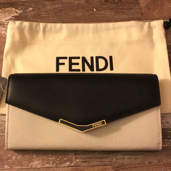 Fendi Handbags - Fendi Envelope Wallet